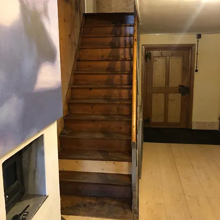 Floras Haus منزل للإقامة *