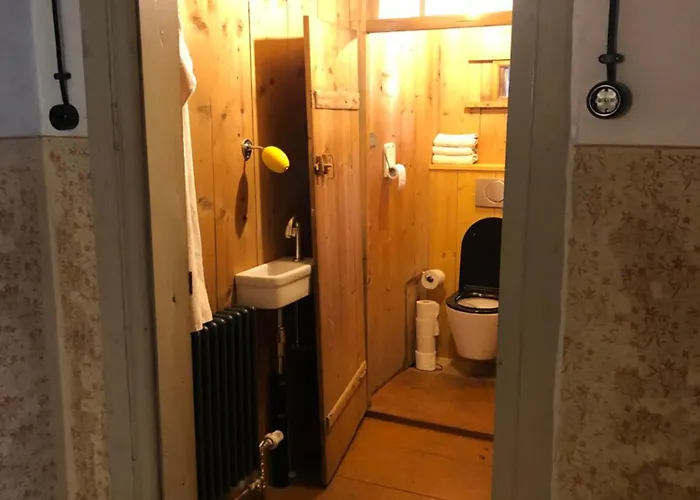 Floras Haus Habitación en casa particular Schattwald